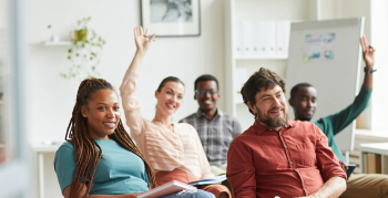 HLT-small-group-people-training